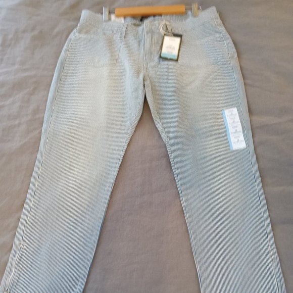 Levi's Women's Railroad Zip Ankle Skinny Jeans NWT Size 16 - Picture 1 of 10